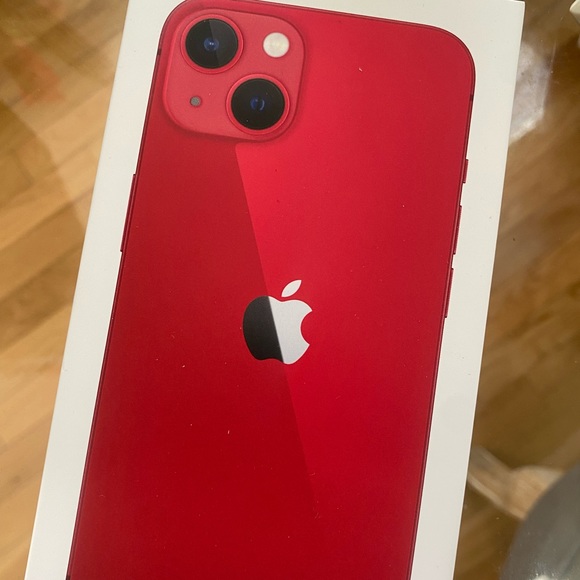 BRAND NEW. UNLOCKED iPhone 13 128 GB - Picture 1 of 5